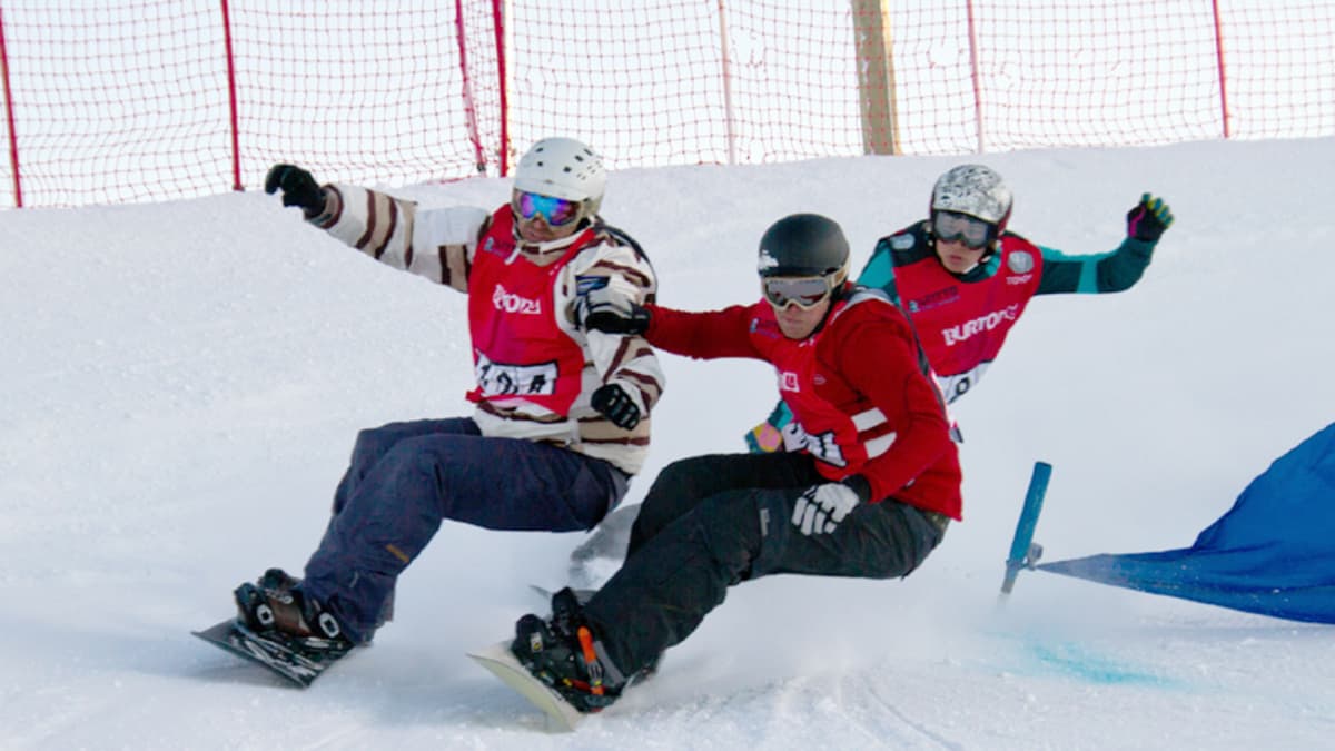 Lumilautacrossin SM-mitalit ratkottiin Rukalla | Yle Urheilu