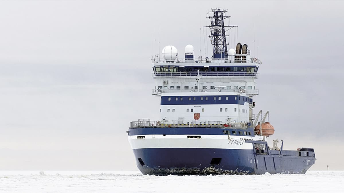 Arctia Shippingin jäänmurtaja Fennica on avustanut Shellin koeporauksia arktisille merialueille.