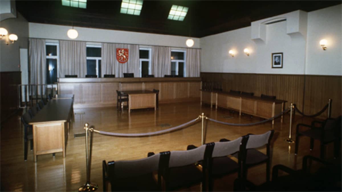 Korkeimman oikeuden istuntosali