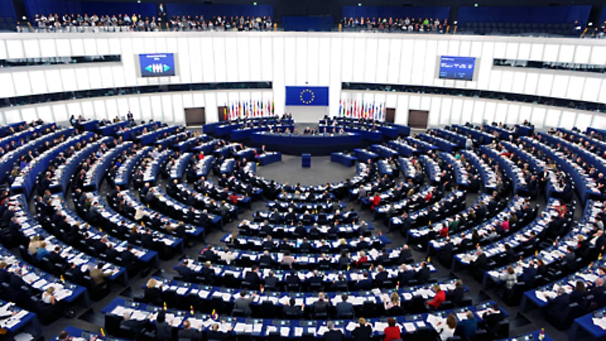 Euroopan parlamentin täysistuntosali Ranskan Strasbourgissa