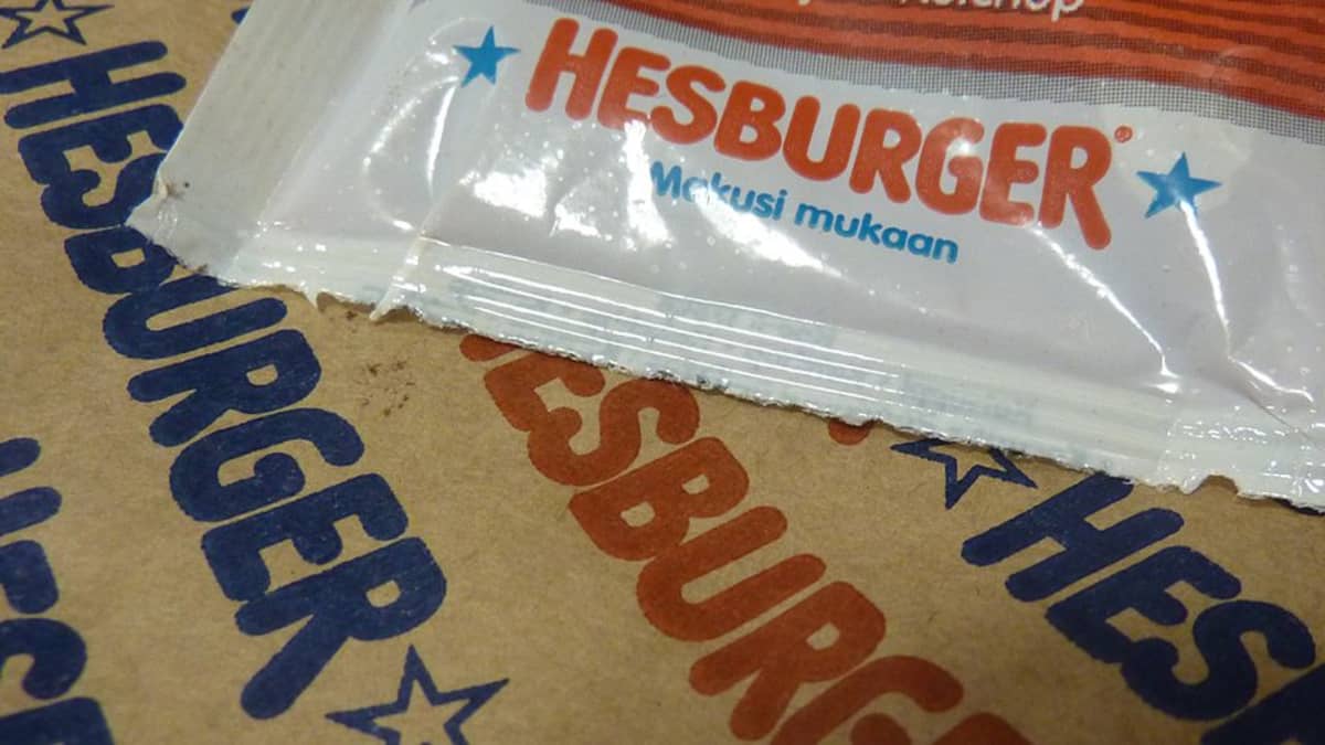 Hesburgerin tuotepusseja.