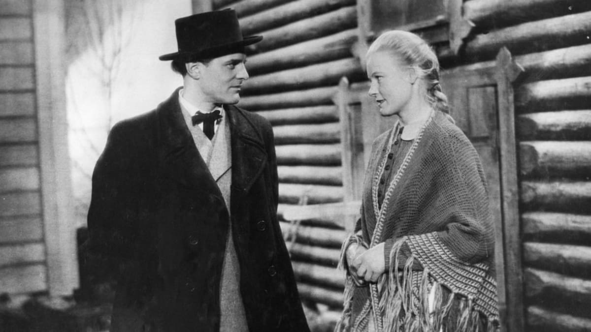 Yksi Suomi-filmin tuottamista elokuvista oli Valentin Vaalan vuonna 1946 ohjaama Loviisa - Niskavuoren nuori emäntä, jonka pääosissa olivat Kirsti Hurme ja Tauno Palo.