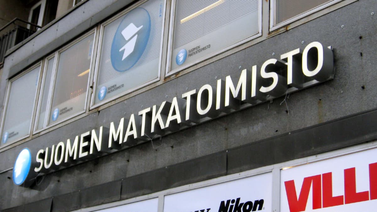 Travel agency staff stage walk-out | News | Yle Uutiset