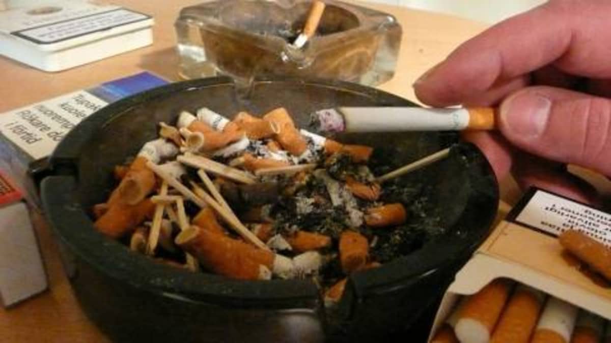Äänekoski kannustaa savuttomuuteen | Yle Uutiset