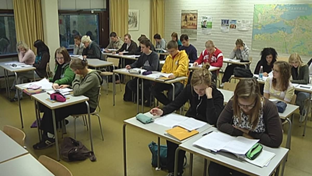 Tampere ottaa aikalisän lukiopäätöksessä? | Yle Uutiset