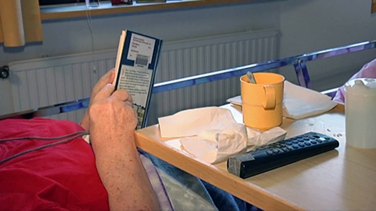 Senioriliike kerää kokemuksia vanhushuollosta | Yle Uutiset