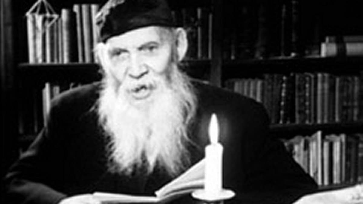 F. E. Sillanpään (1888-1964) joulupakinoita kuultiin radiossa vuosina 1945-1963. 