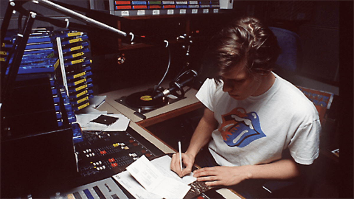 Paikallisradiot mullistivat radioilmaisun 25 vuotta sitten | Yle Uutiset