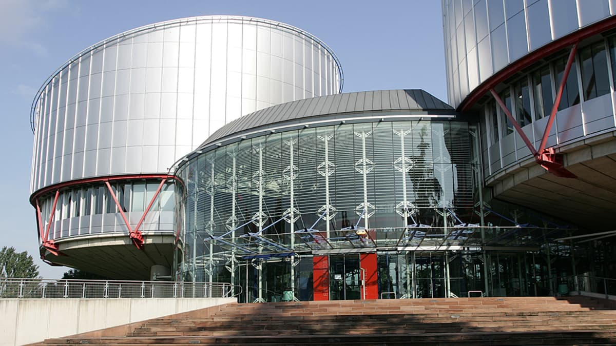 Euroopan ihmisoikeustuomioistuimen rakennukset Strasbourgissa.