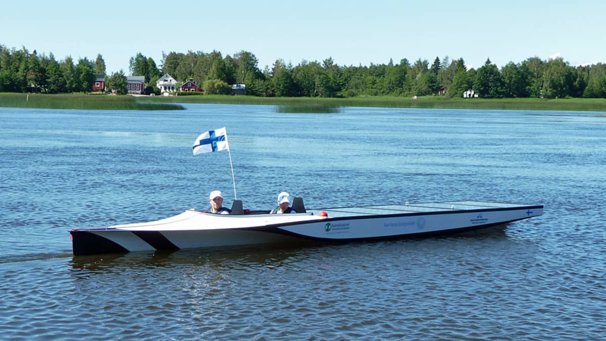 Suomi nopein aurinkoveneiden kolmantena kilpailupäivänä | Yle Uutiset