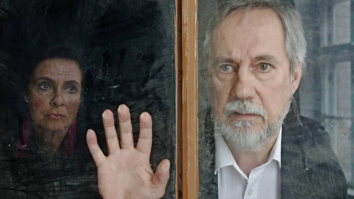 Patriarkka - kuvassa Kirsti Wallasvaara ja Raimo Grönberg.