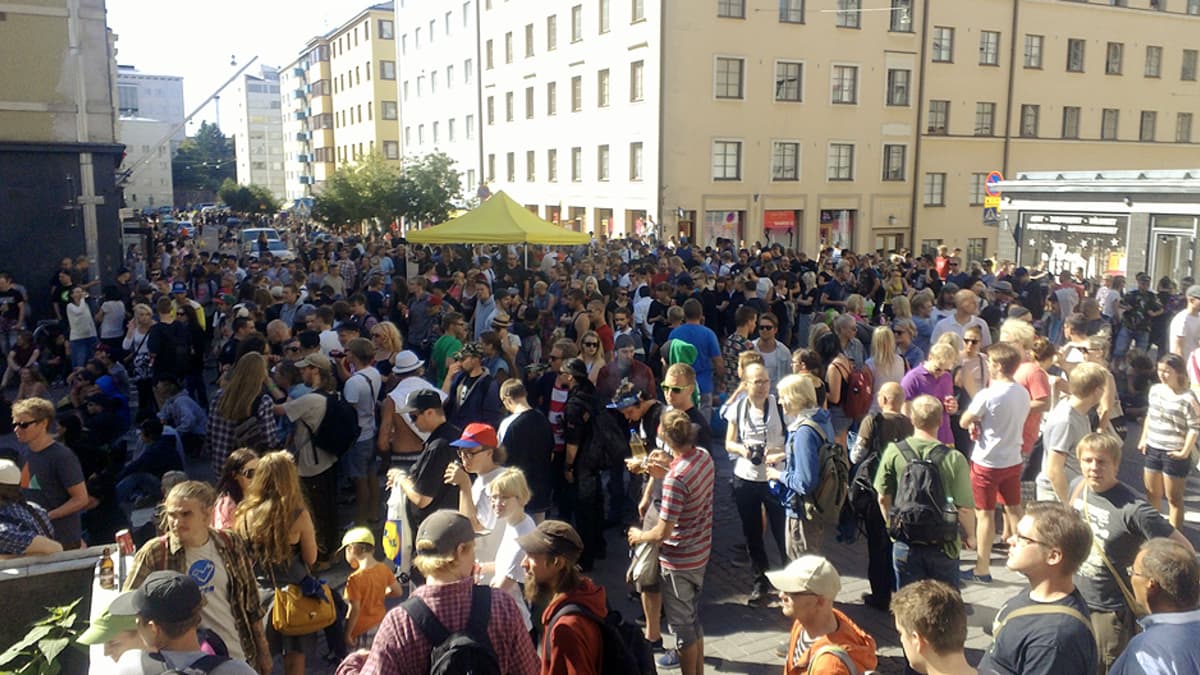 Yhteisollisyys Kukoistaa Tanaan Kalliossa Yle Uutiset