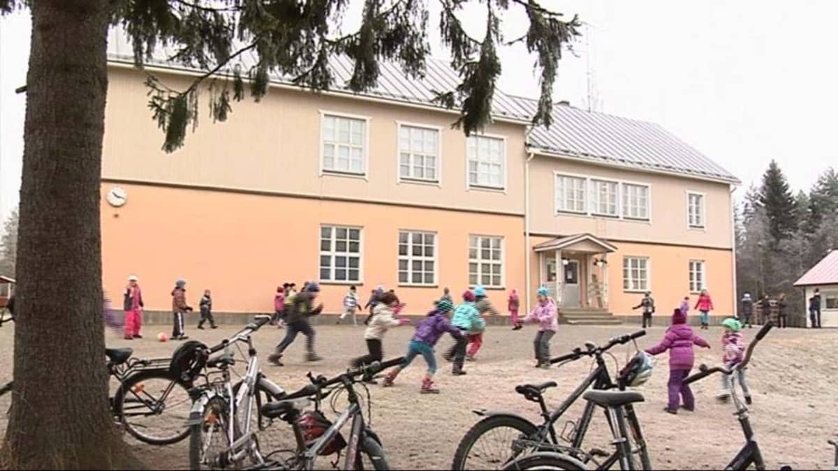 Liperissä pohditaan uudelleen koulujen lakkauttamisia | Yle Uutiset