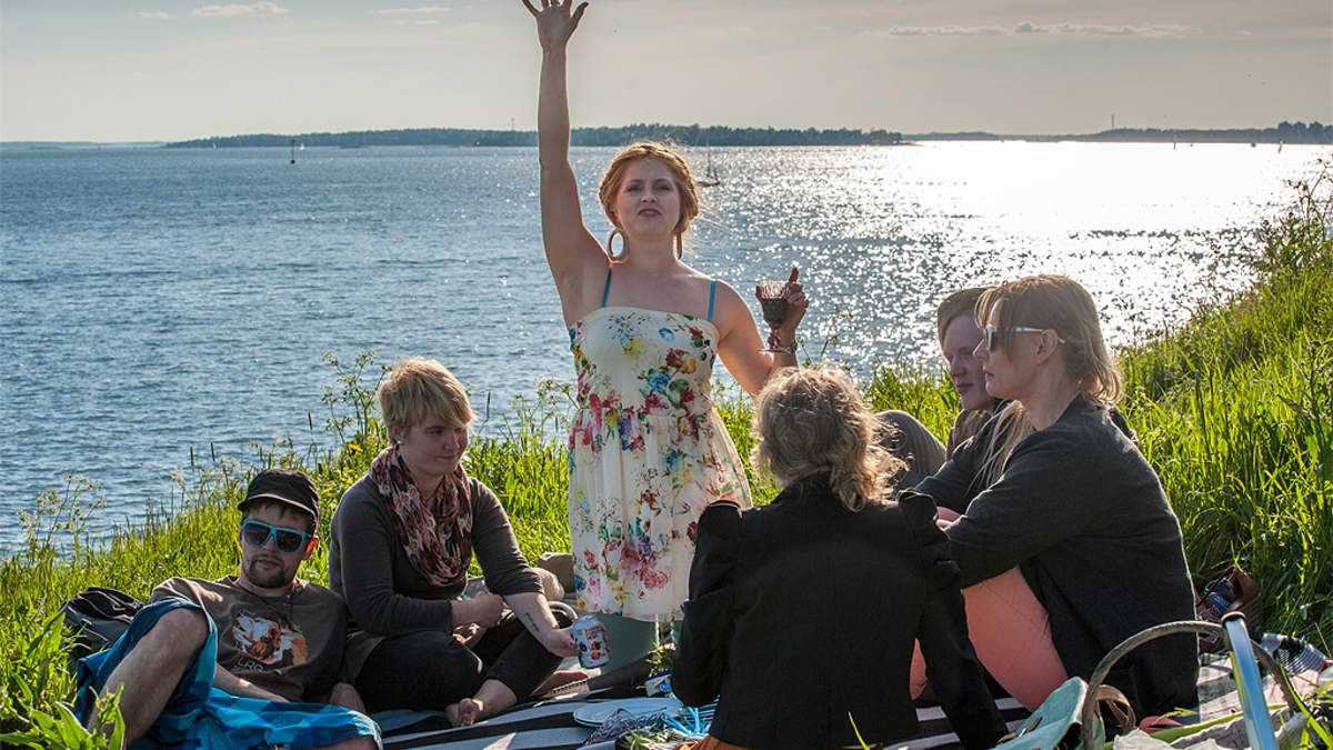 Kotimainen elokuva on nyt romanttista ja komediaa | Yle Uutiset