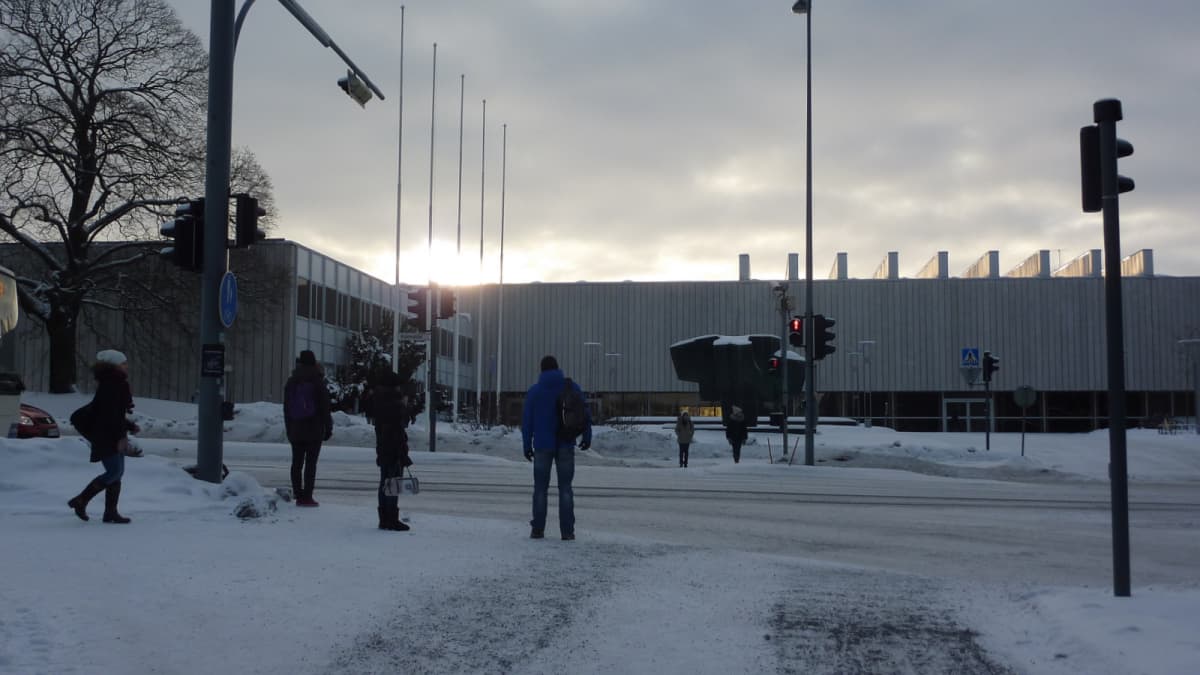 Tampereelta löytyy Suomen suosituin monialayliopisto | Yle Uutiset