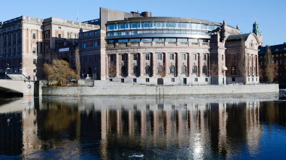 Ruotsin valtiopäivätalo Tukholmassa.