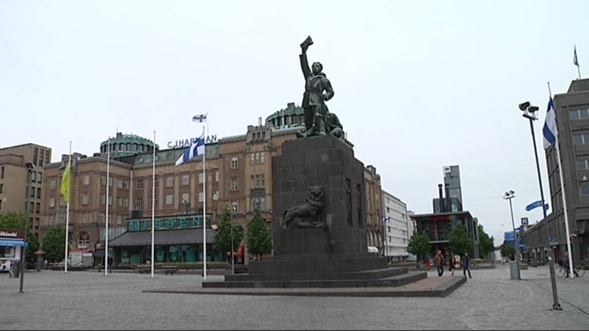 Vapaudenpatsas täyttää Vaasassa 75 vuotta | Yle Uutiset