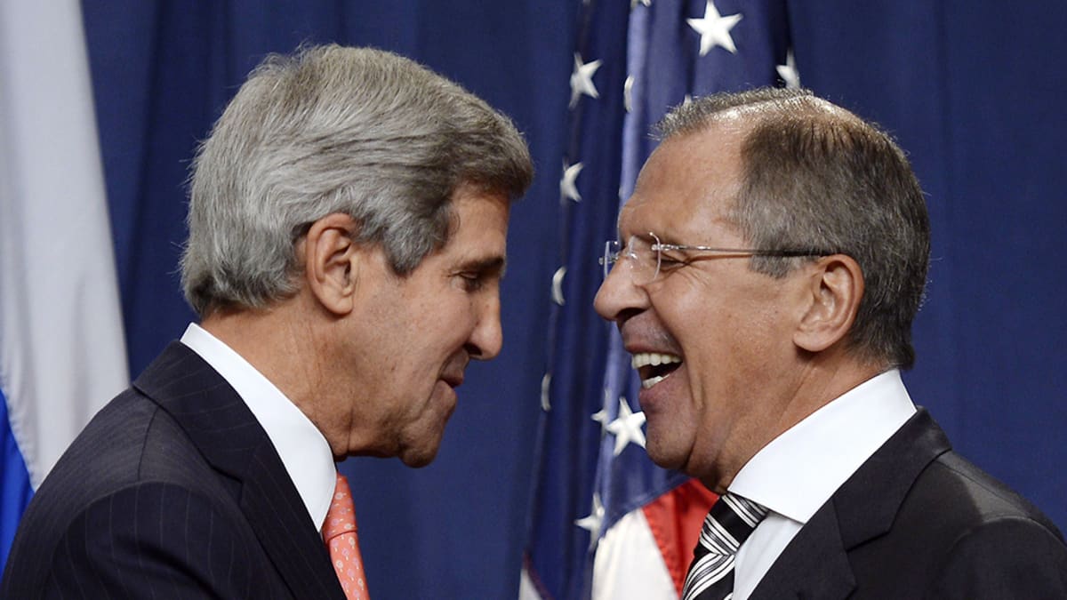 John Kerry (vas.) ja Sergei Lavrov tapaavat Genevessä.