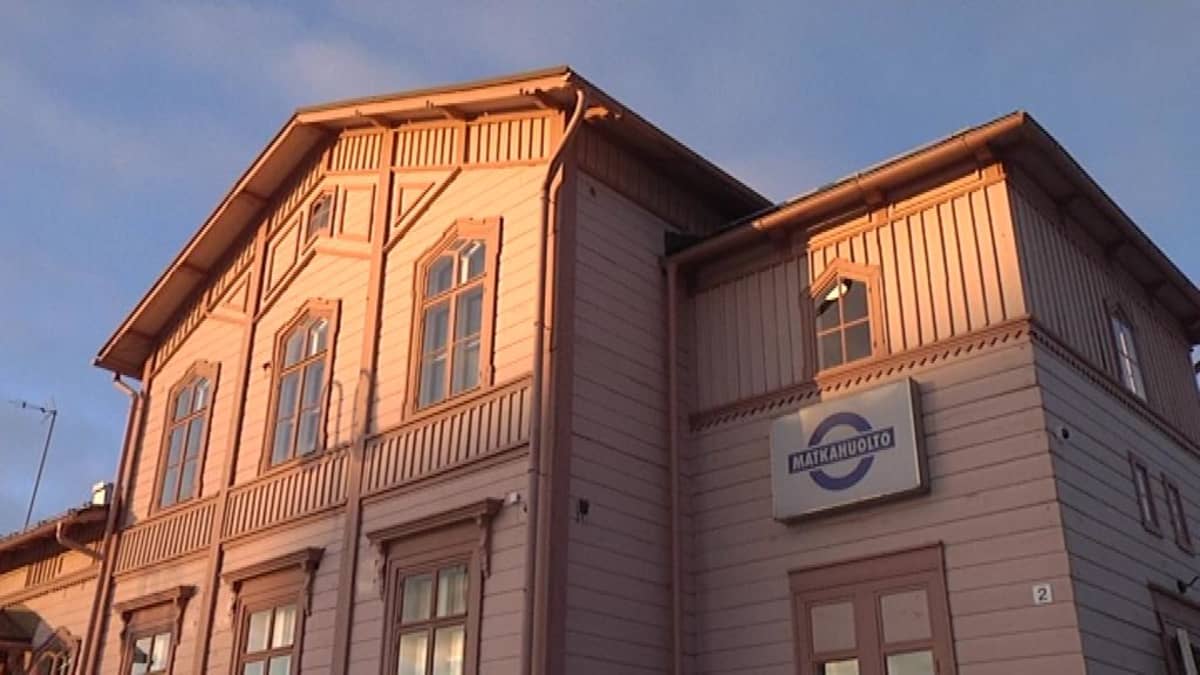 Tammisaaren matkakeskus on kaunis mutta epäkäytännöllinen | Yle Uutiset