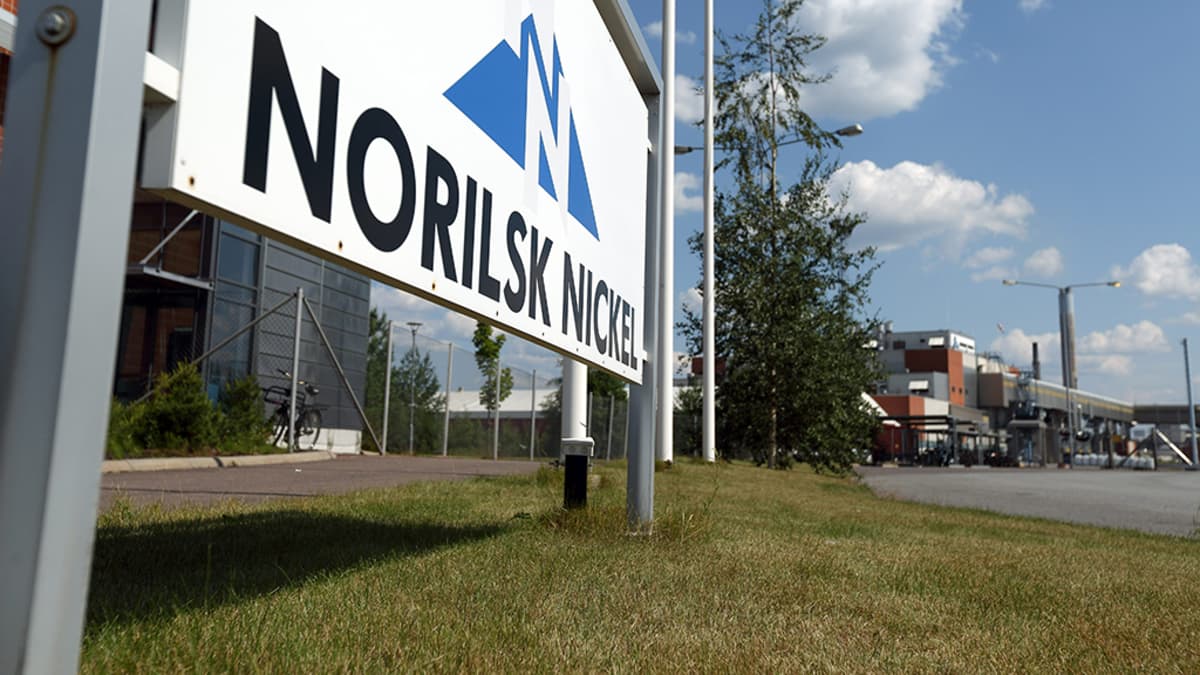 Norilsk Nickelin tehdas Harjavallassa 8. heinäkuuta 2014. 