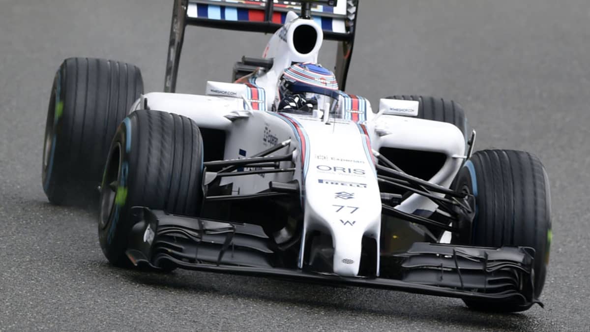 Bottakselta loistava aika-ajo, Hamilton jätti Rosbergin tylysti taakseen |  Yle Urheilu