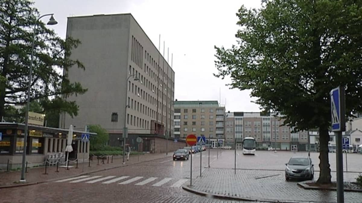 Virkamiesten Ulkomaanmatkat Vahenivat Jalleen Venalaisten Kanssa Toimiminen Vaatii Edelleen Tapaamisen Kasvokkain