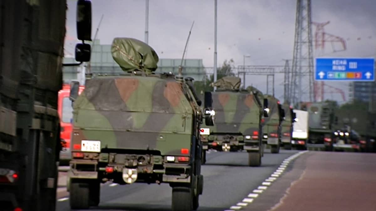 Sotilaslähde epäilee: Ilmatilaloukkaukset voivat olla protesti Suomen  Nato-harjoitukselle | Yle Uutiset