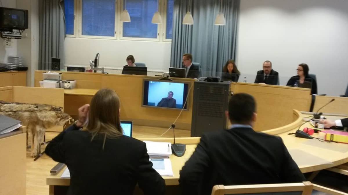 Perhon salakaato-oikeudenkäynnissä kuultiin todistajia myös etäyhteyden avulla.