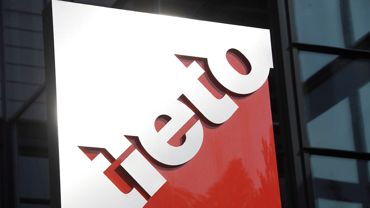 Tieto Oyj:n logo kuvattuna yhtiön pääkonttorin edustalla Helsingissä.