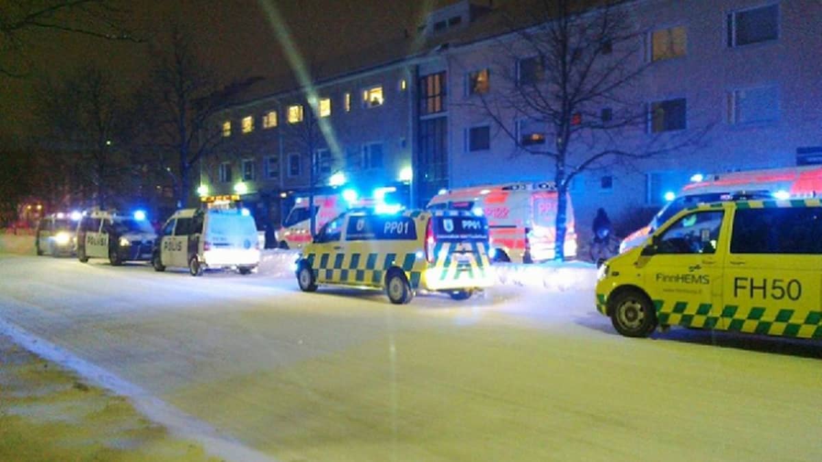 Oulun Tuiran kaupunginosassa on meneillään iso poliisioperaatio.
