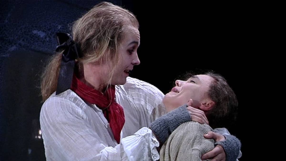 Amadeus Topi Kohonen ja Amadeuksen vaimo Constanze Liisu Aurasmaa.
