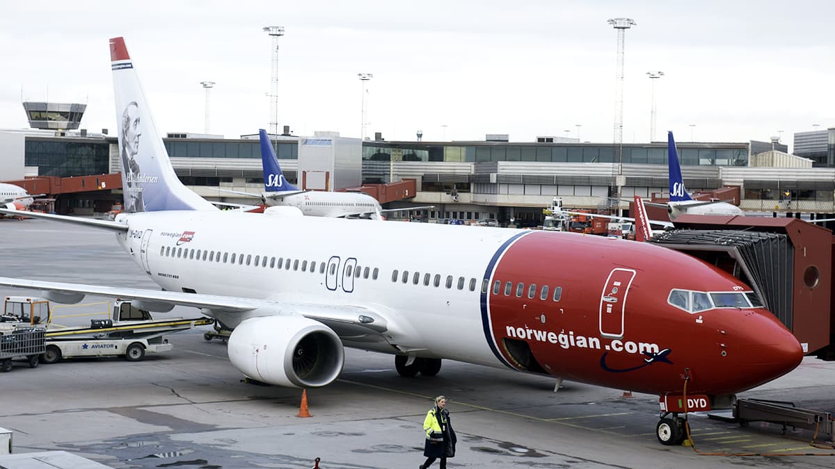 Norwegianin lentokone Arlandan lentokentällä Ruotsissa 2. maaliskuuta.
