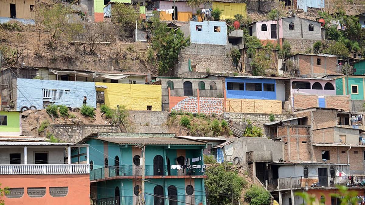 Hondurasin pääkaupungin köyhät alueet ovat täysin katujengien hallinnassa.