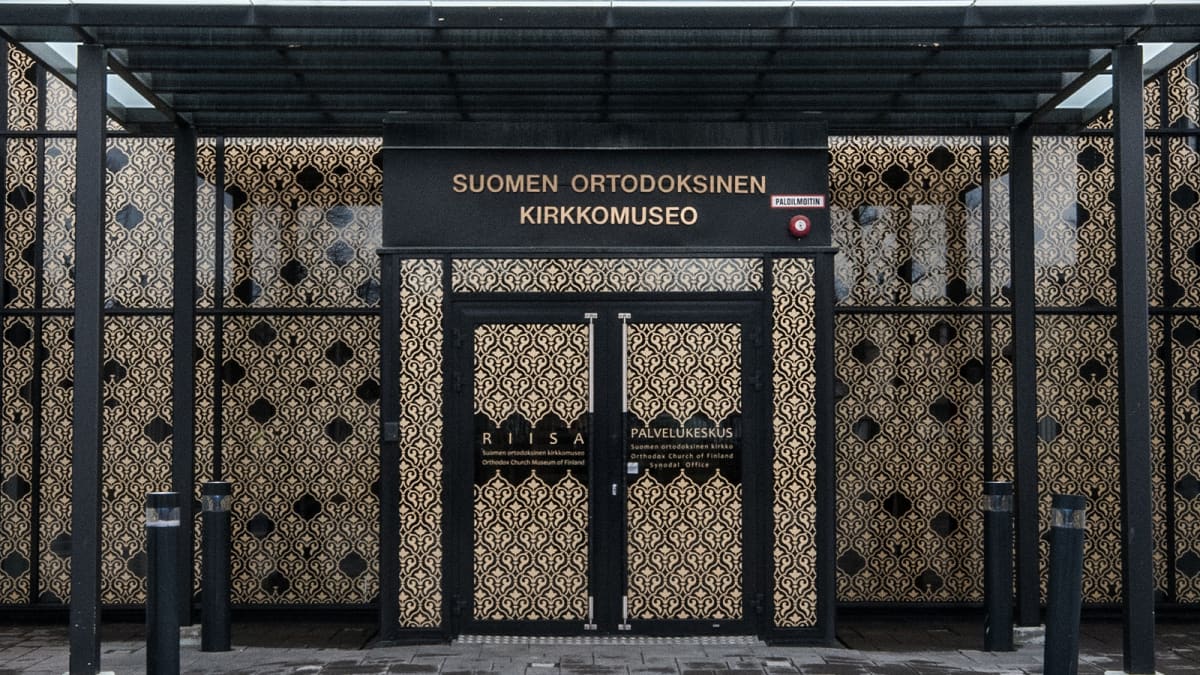 Suomen ortodoksisen kirkkomuseon ovi.