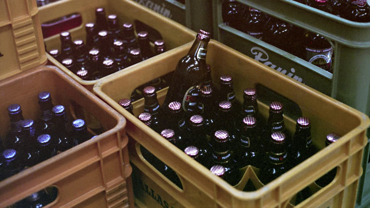 Olut oli suosituin alkoholijuoma vuonna 1975.