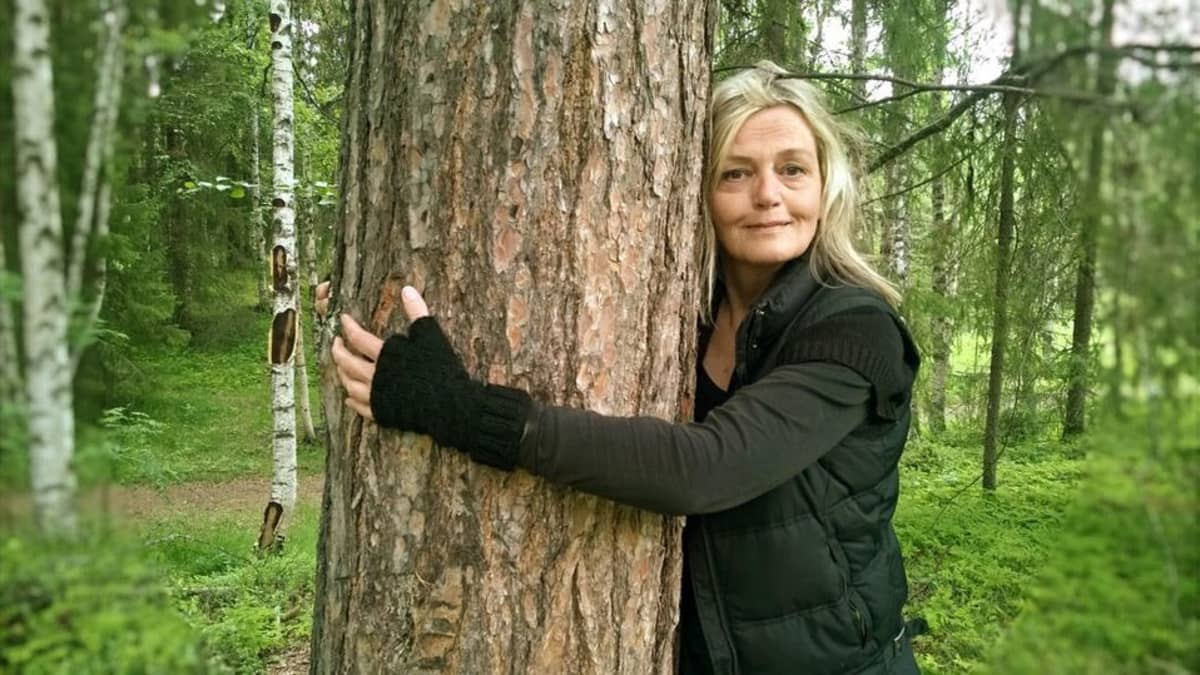 Kuusamolainen matkailuyrittäjä Anne Murto uskoo luonnon parantavaan voimaan.