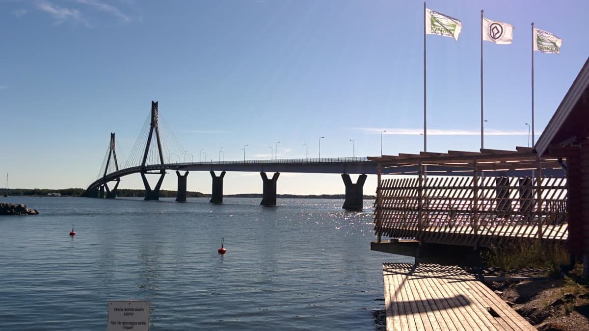 Sulkavan Vekaransalmen yli rakennetaan Suomen viidenneksi pisin silta –  vanha lossi jää historiaan | Yle Uutiset