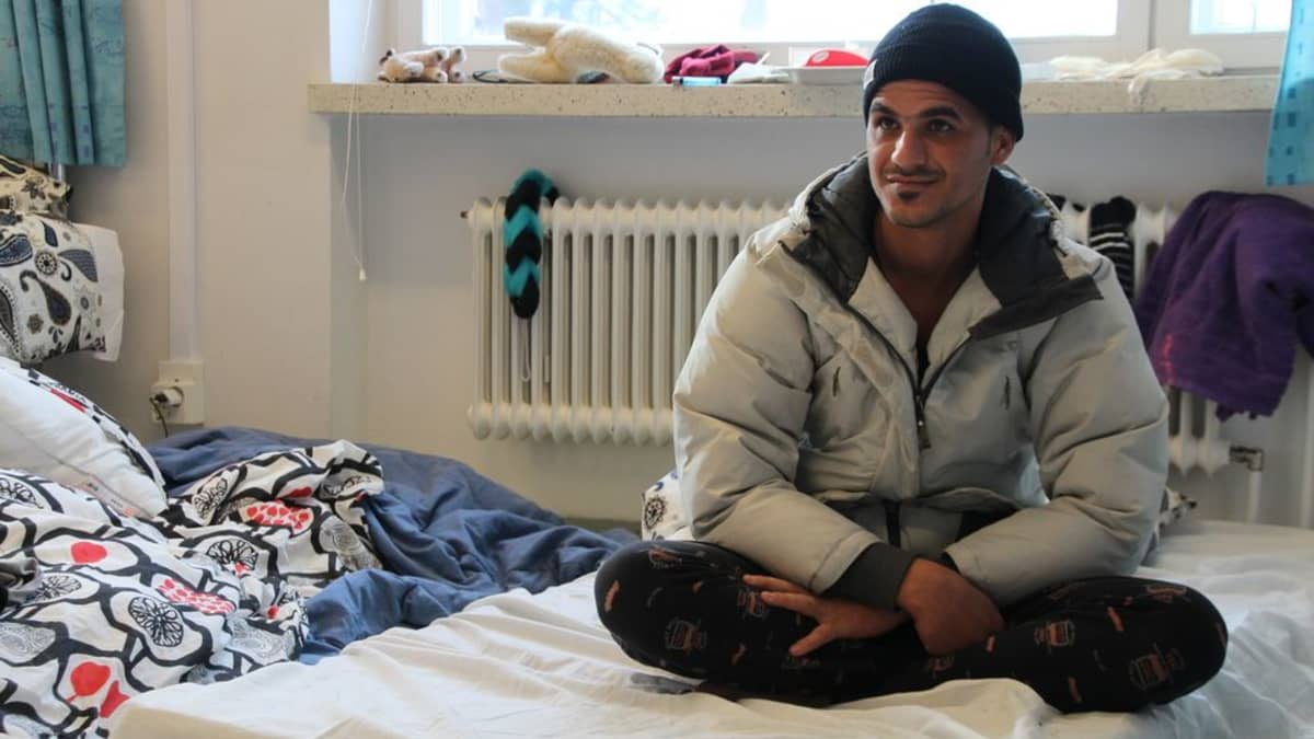 Turvapaikanhakija Lieksan Märäjälahten vastaanottokeskuksella.