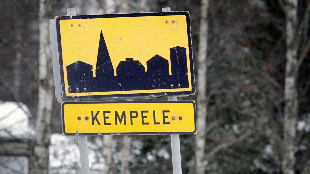 Kempeleen taajaman liikennemerkki Kempeleessä.
