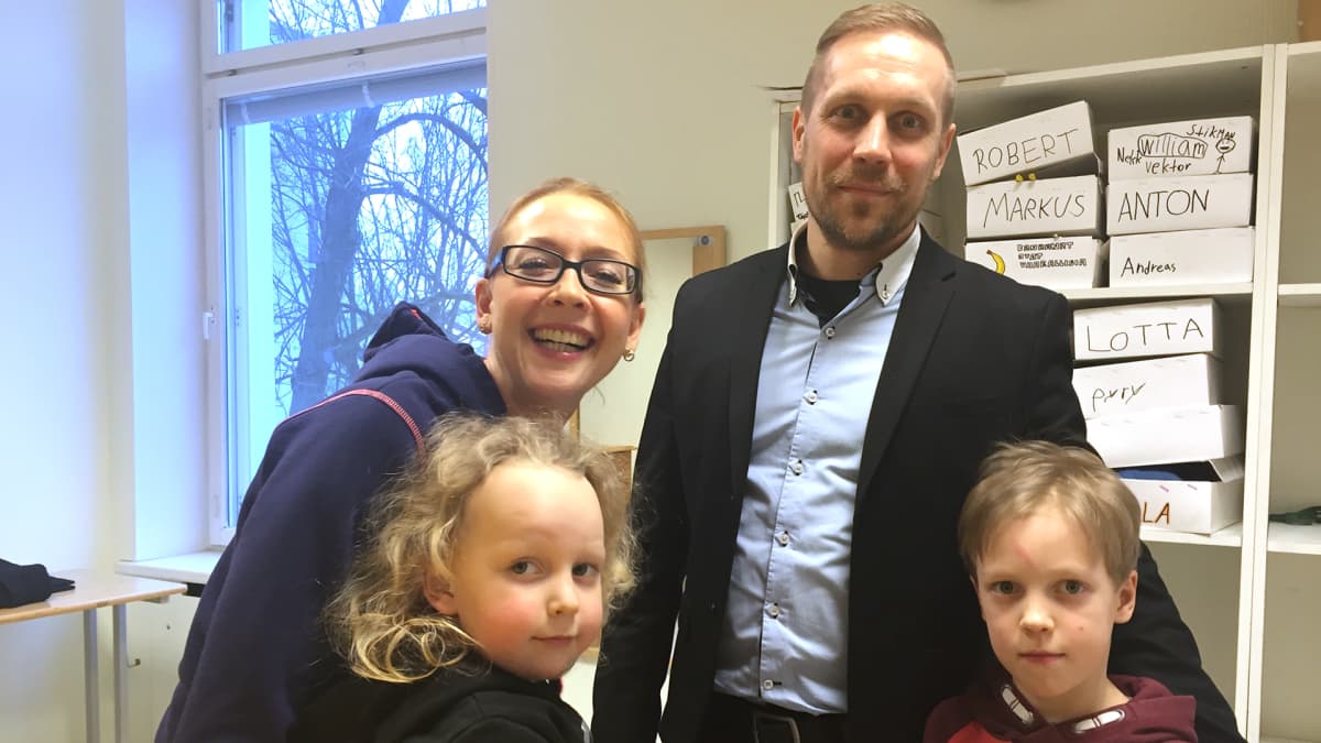 Suomalaiset koulut ulkomailla pelkäävät tulevaisuutensa puolesta –  Tallinnassa riittäisi oppilaita | Yle Uutiset