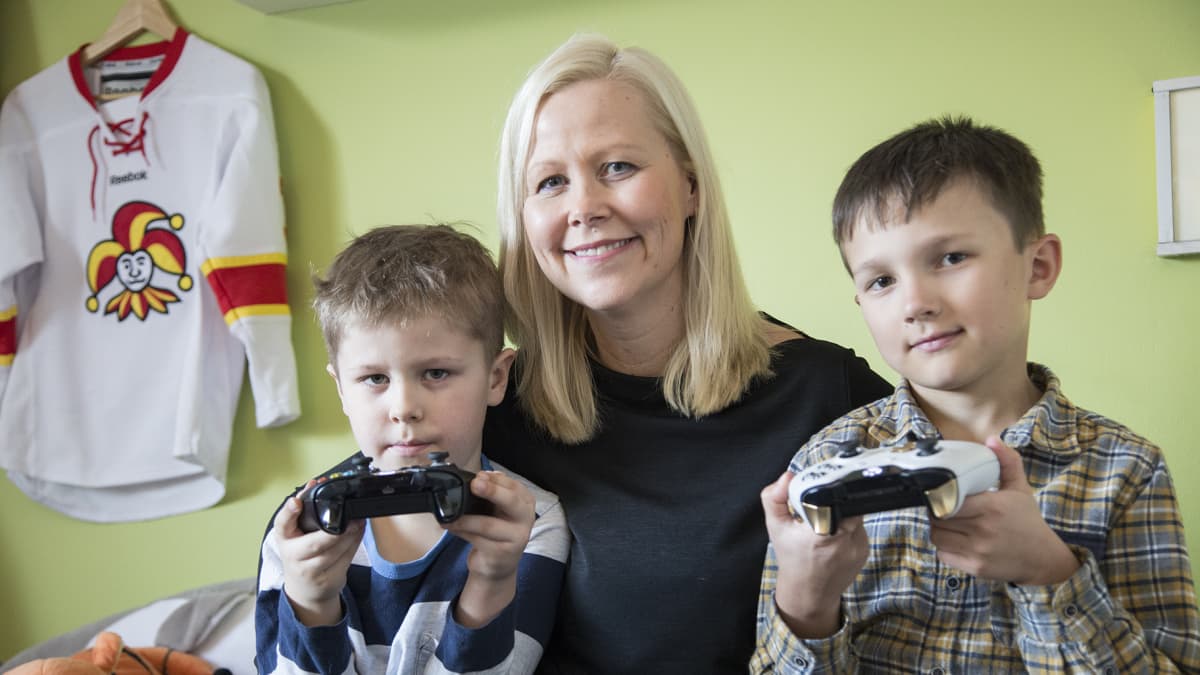Ovatko digitaaliset pelit lapselle hyväksi vai haitaksi? Lue  asiantuntijoiden vastaukset | Yle Uutiset