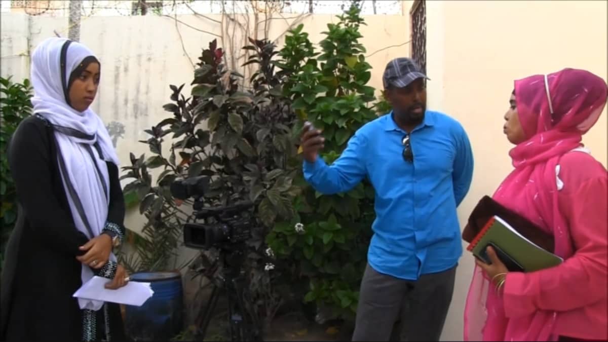 Wali Hashi kouluttaa toimittajia Somaliassa