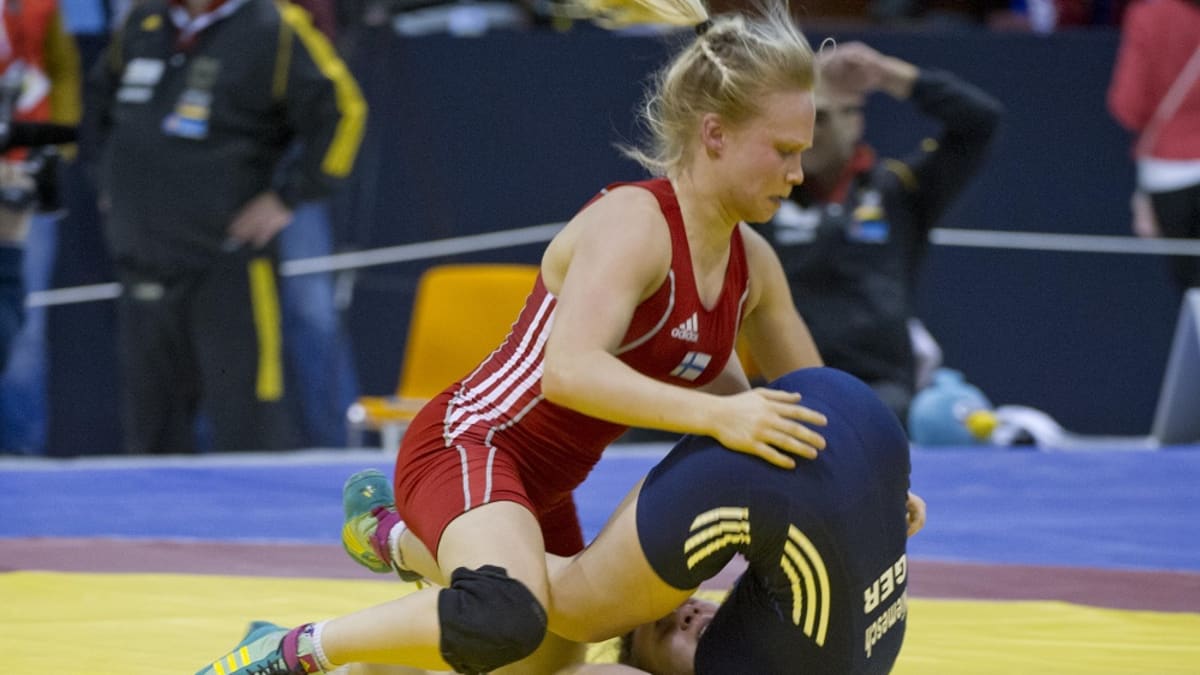 Petra Olli kultajahtiin - tässä Suomen joukkue EM-paineihin | Yle Urheilu