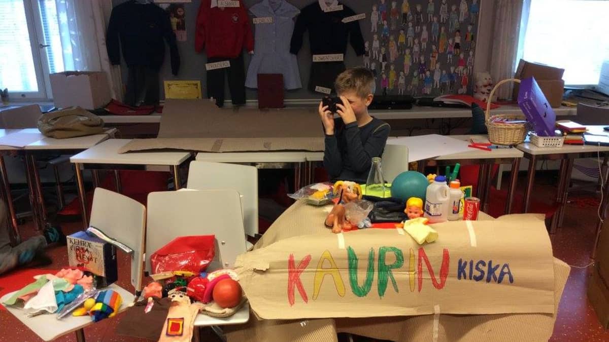 Redlotin kuvitteellisen yhteiskunnan kauppa.