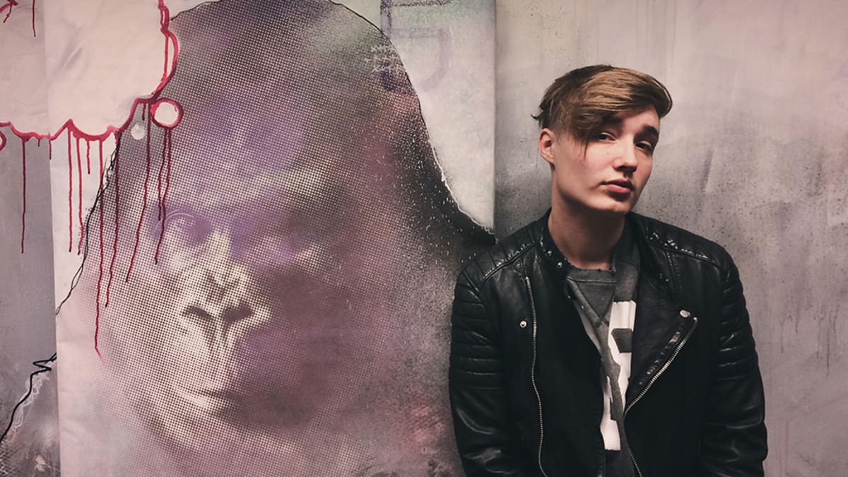 Isac Elliot.