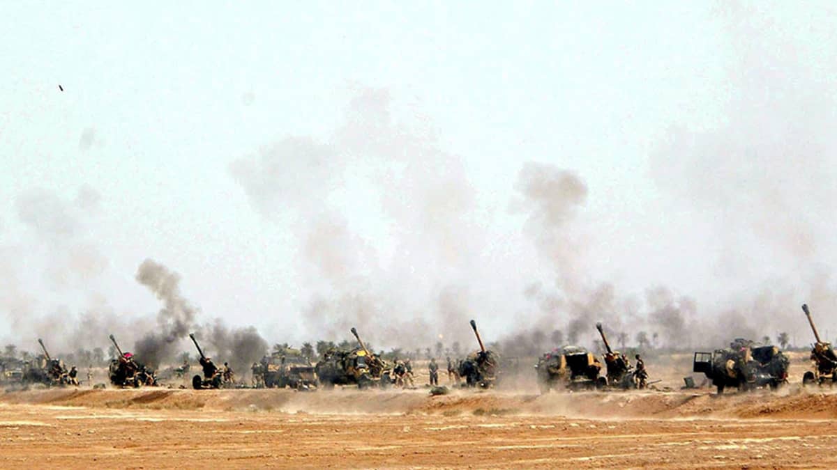 Brittijoukot sotivat eteläisessä Irakissa 24. maaliskuuta 2003. 
