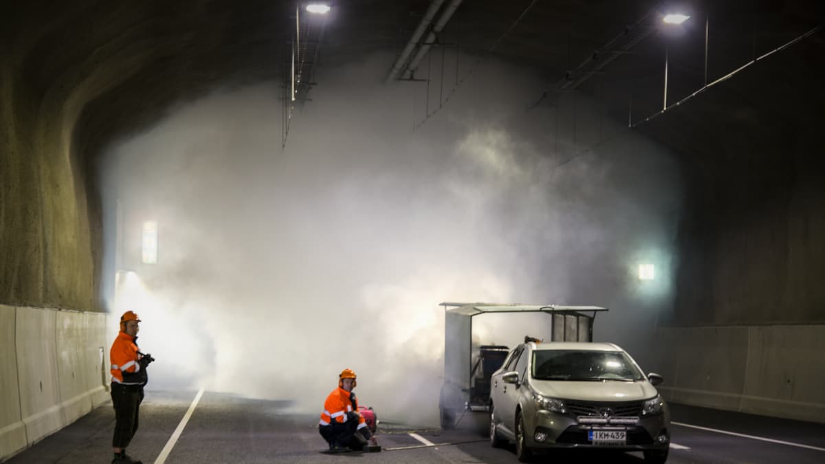 Savunpoistoharjoitus Tampereen Rantaväylän tunnelissa