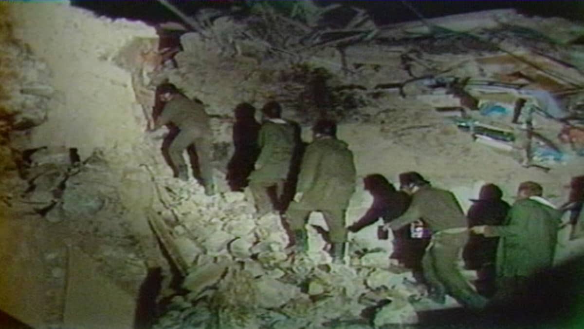 Maanjäristys Italian Irpiniassa vuonna 1980.