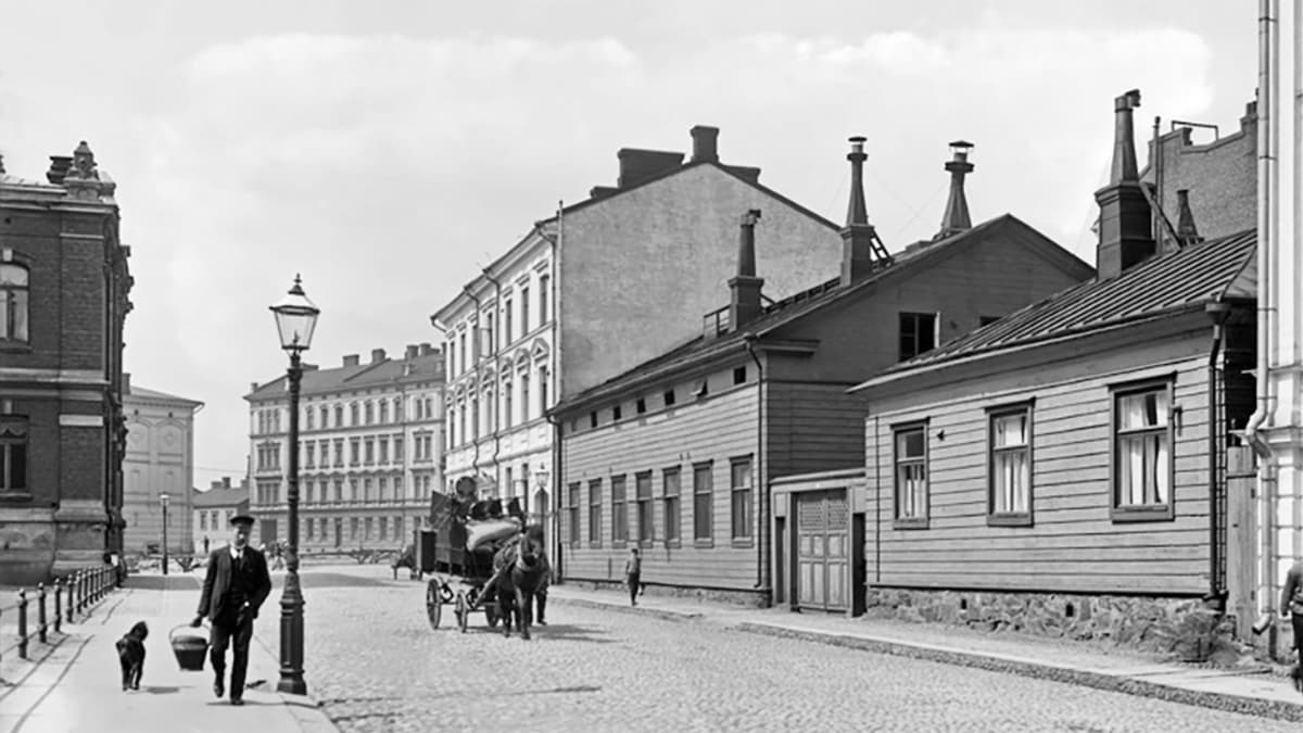 Ulriikanporinkatu, nykyinen Ullanlinnankatu, vuonna 1907.