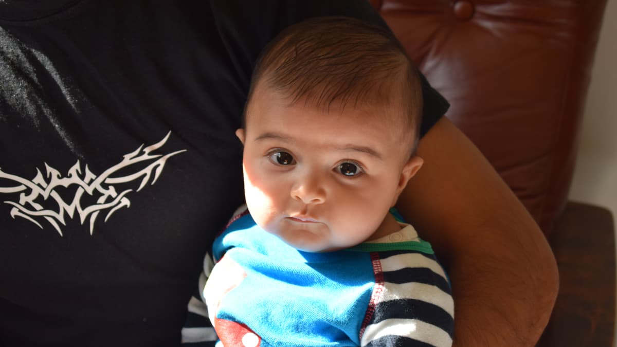 Irakilainen 4,5 kuukauden ikäinen Abbas Alobaidi